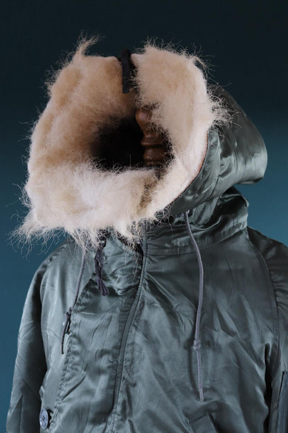 Vintage 1980s USAF N-2B jacket - military parka - extreme cold weather - split hood - 44" chest