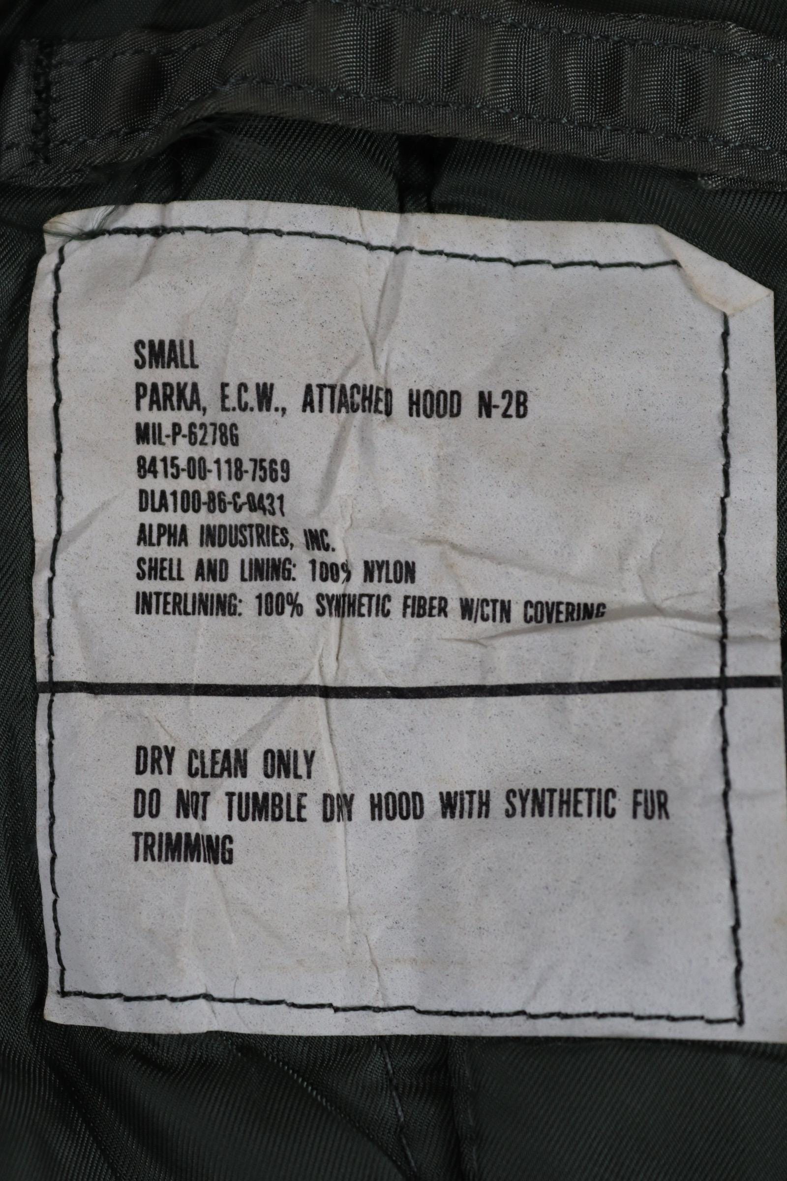 Vintage 1980s USAF N-2B jacket - military parka - extreme cold weather - split hood - 44" chest