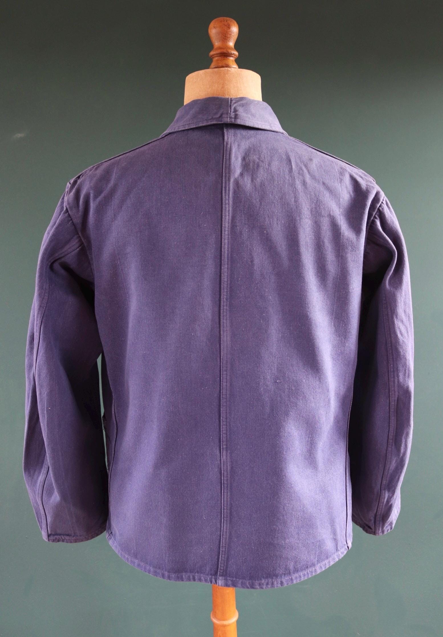 Vintage French workwear jacket - chore coat - 1960s blue cotton twill - 46” chest - bleu de travail