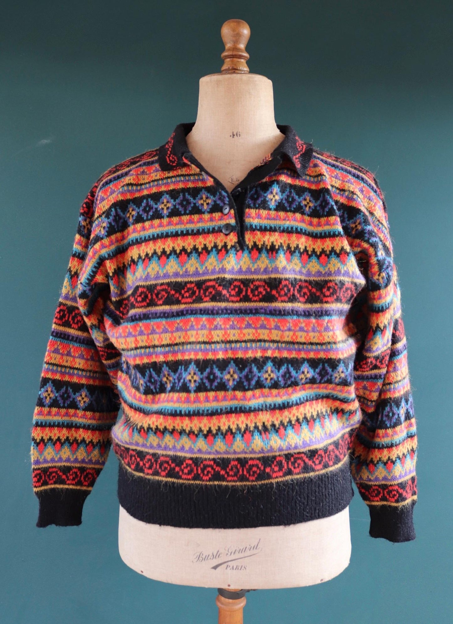 Vintage 1980s knitted jumper - crazy pattern sweater - 44” chest