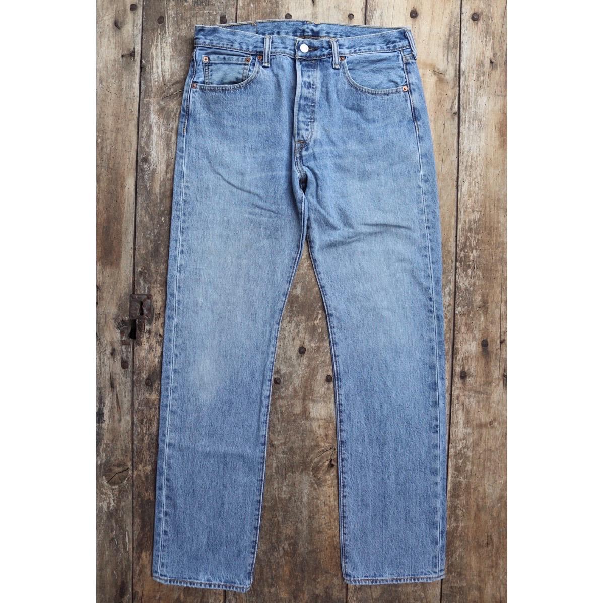 Vintage Levis 501 jeans - blue denim workwear - 33" x 33"