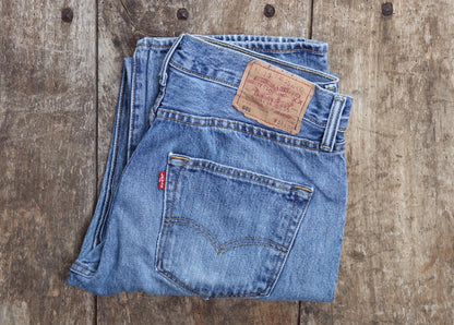Vintage Levis 501 jeans - blue denim workwear - 33" x 33"