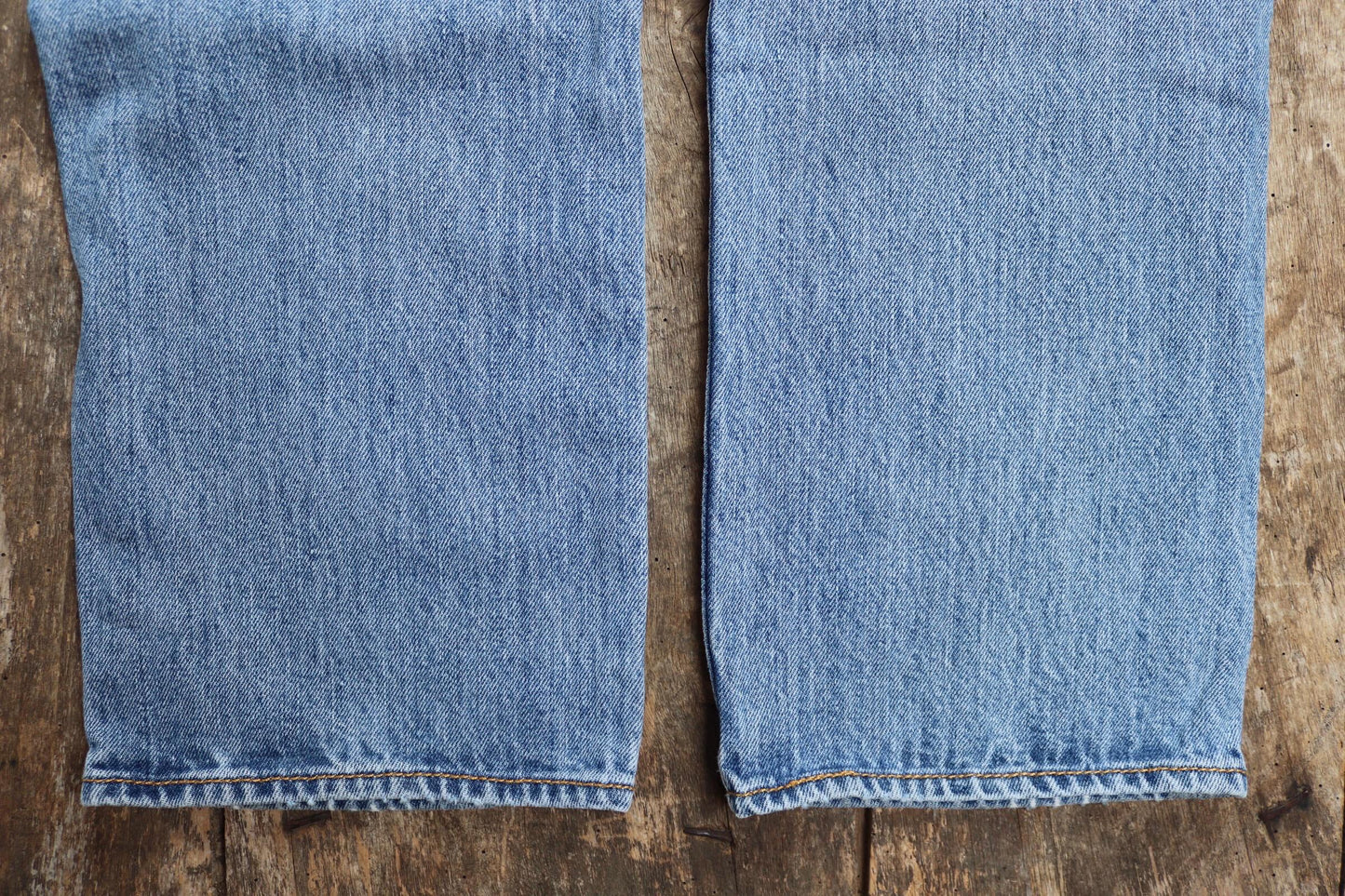 Vintage Levis 501 jeans - blue denim workwear - 33" x 33"