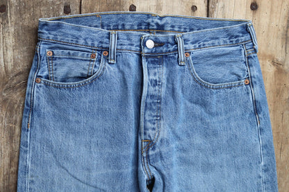 Vintage Levis 501 jeans - blue denim workwear - 33" x 33"