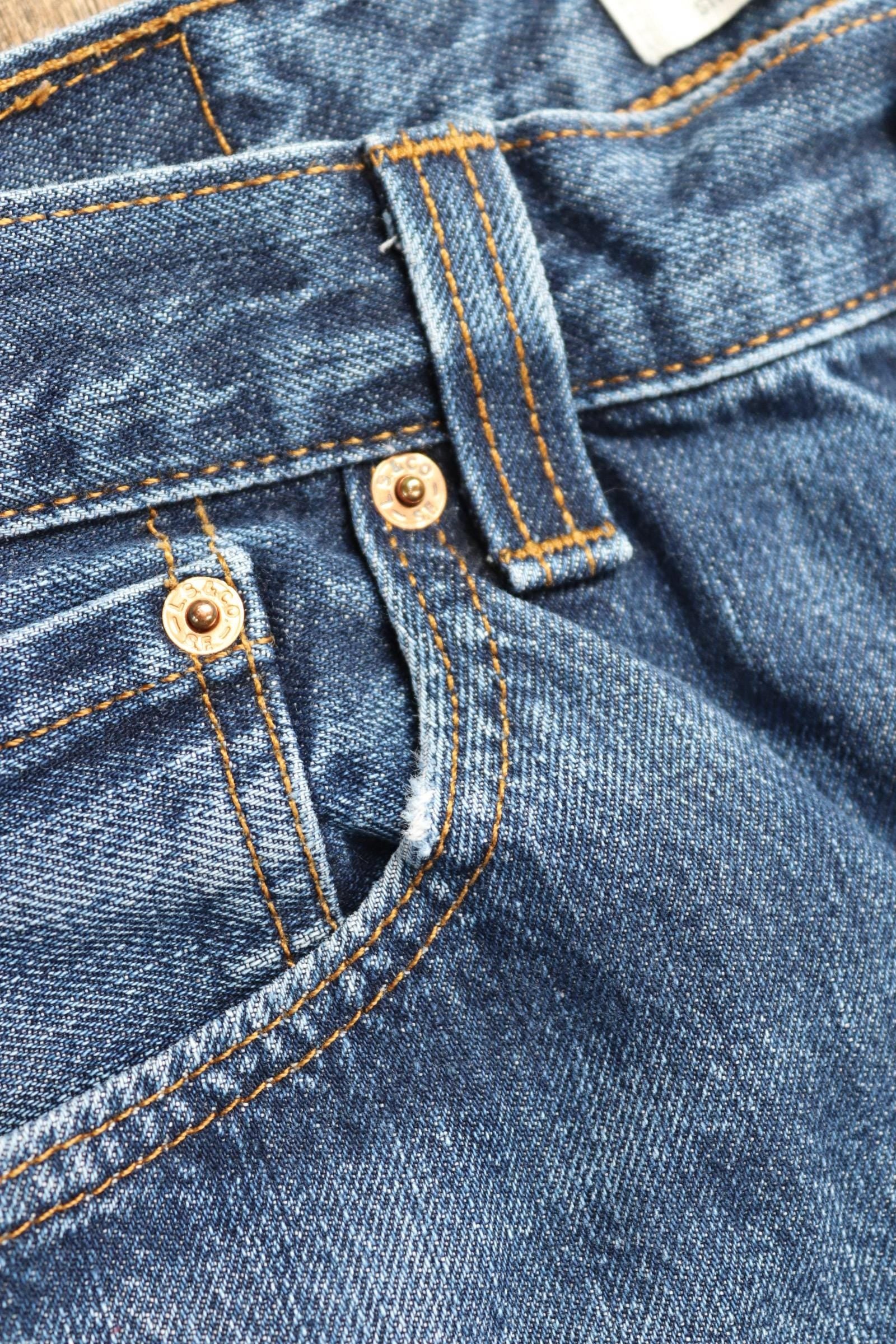 Vintage Levis 501 jeans - blue denim workwear - 31" x 32"