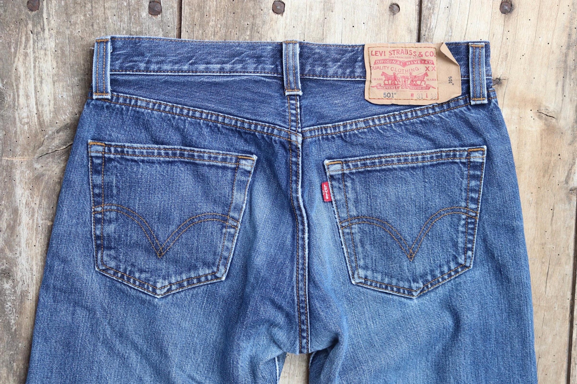 Vintage Levis 501 jeans - blue denim workwear - 31" x 32"