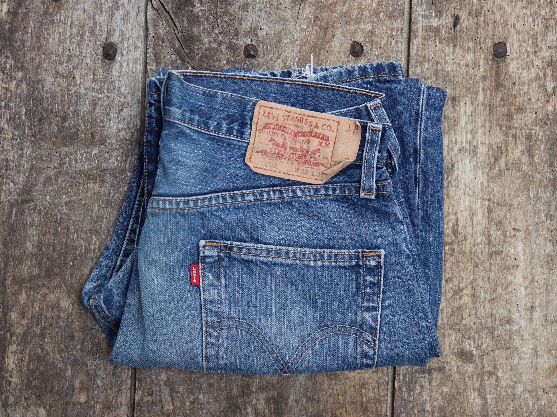 Vintage Levis 501 jeans - blue denim workwear - 32" x 30"