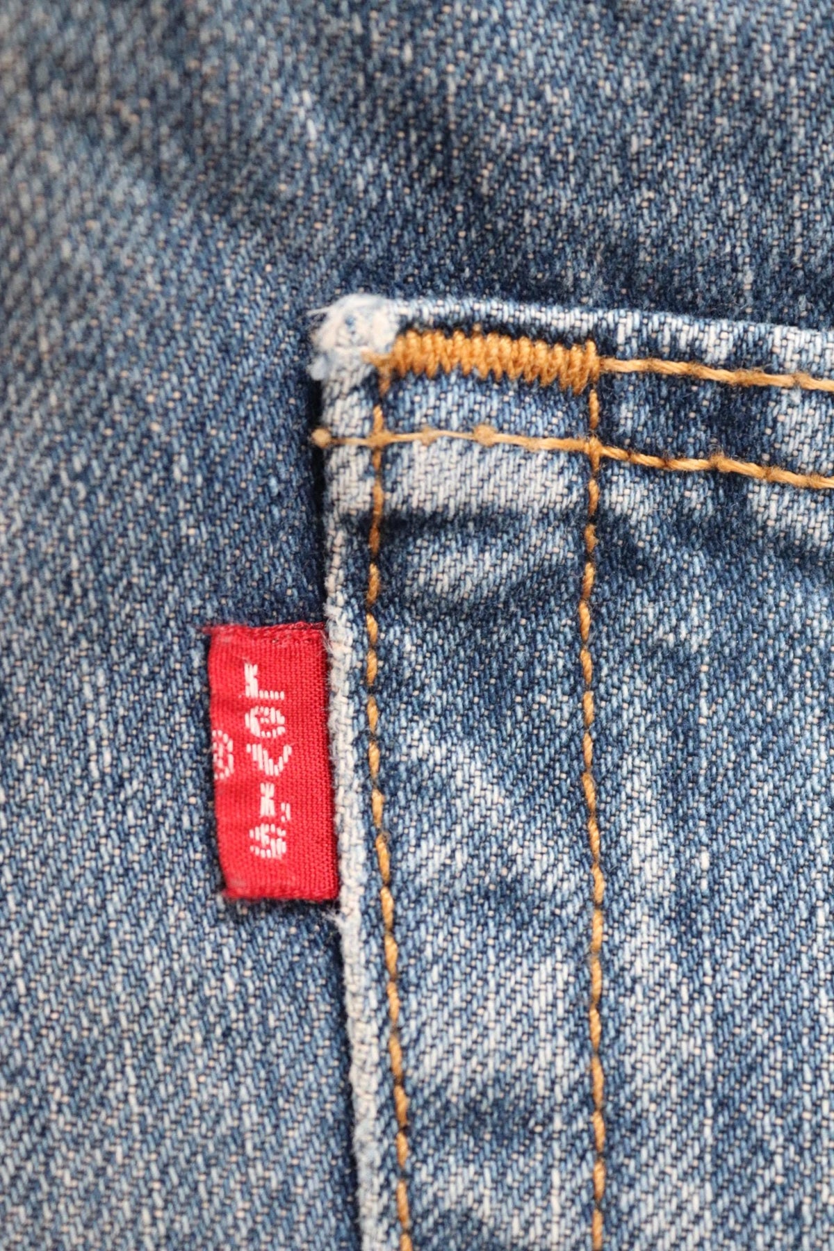 Vintage Levis 501 jeans - blue denim workwear - 32" x 30"