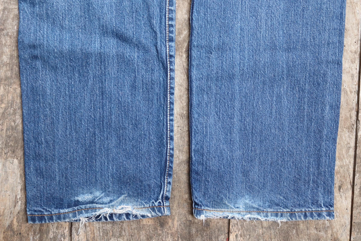 Vintage Levis 501 jeans - blue denim workwear - 32" x 30"