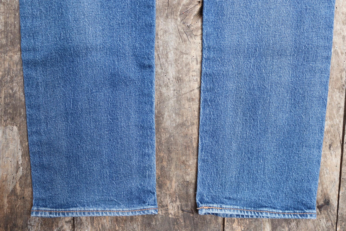 Vintage Levis 501 jeans - blue denim workwear - 33" x 31"