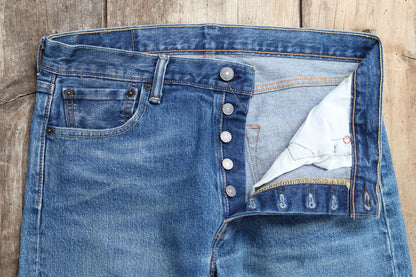 Vintage Levis 501 jeans - blue denim workwear - 33" x 31"