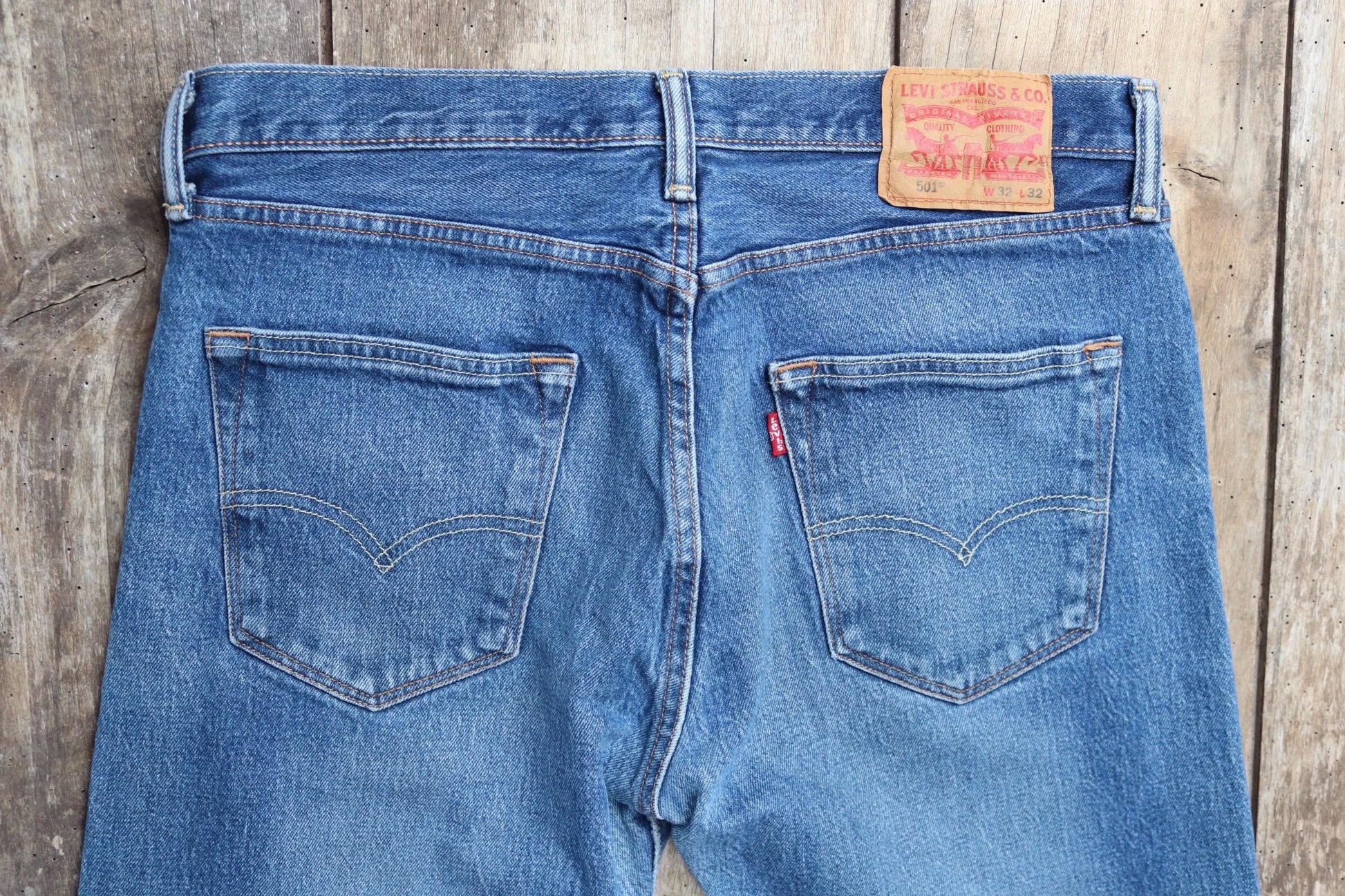 Vintage Levis 501 jeans - blue denim workwear - 33" x 31"