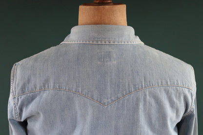 Vintage Levis denim shirt - Levi Strauss red tab - pale blue chambray - cowboy western - 41" chest