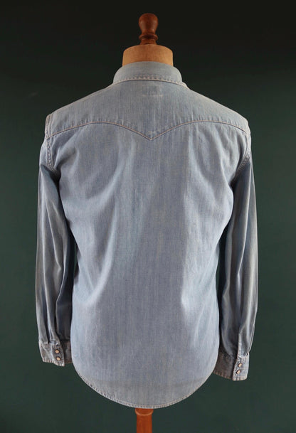 Vintage Levis denim shirt - Levi Strauss red tab - pale blue chambray - cowboy western - 41" chest