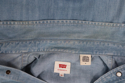 Vintage Levis denim shirt - Levi Strauss red tab - pale blue chambray - cowboy western - 41" chest