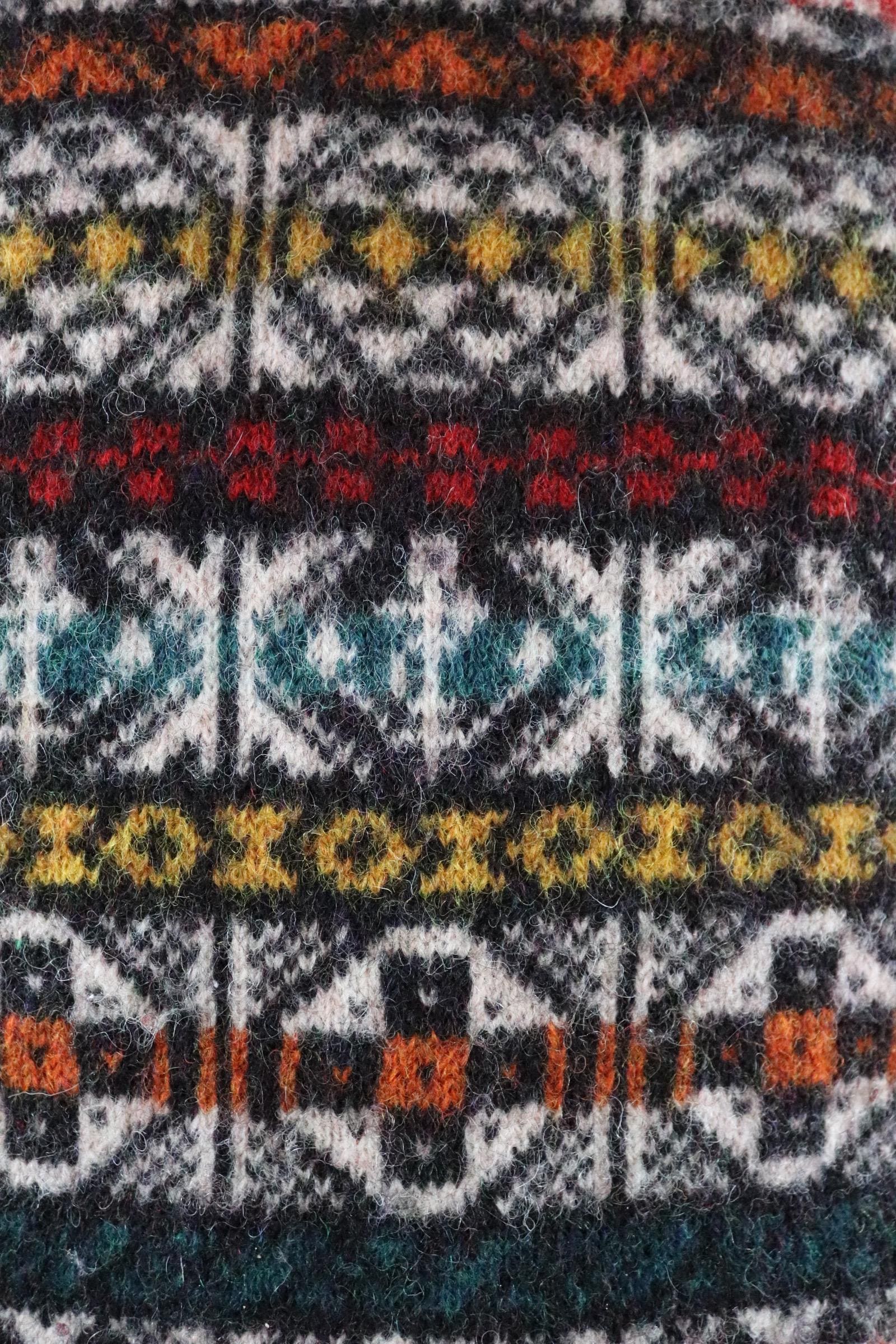 Vintage 1980s Scottish knitted wool jumper - traditional knitwear - 40” chest