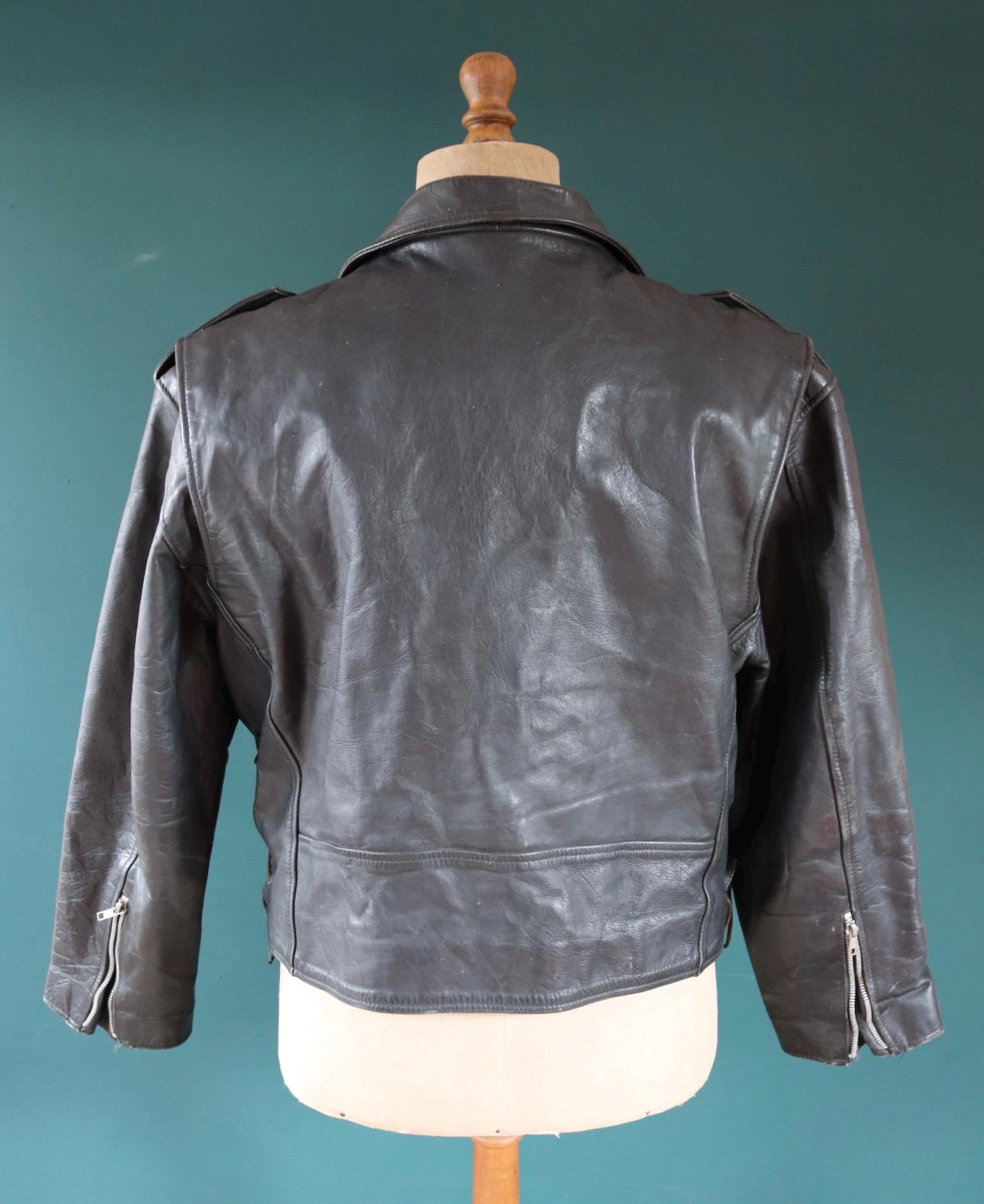 Vintage 1980s black leather biker jacket - 46” chest
