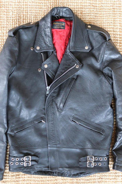 Vintage 1980s black leather biker jacket - 44” chest