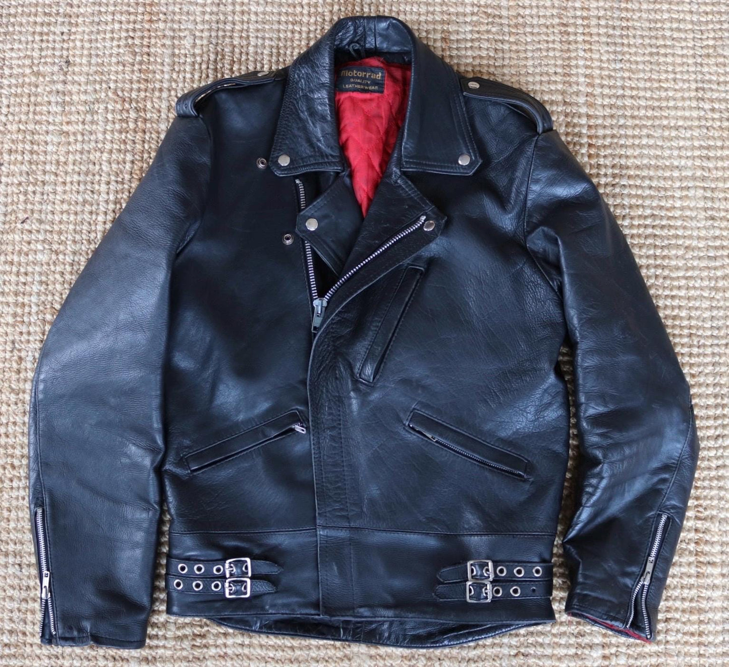 Vintage 1980s black leather biker jacket - 44” chest