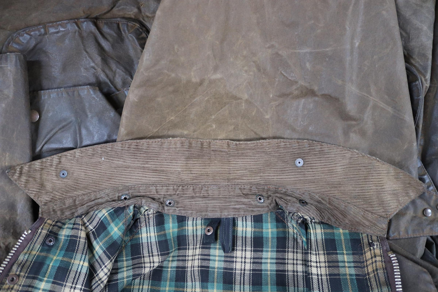 Vintage 1970s Barbour Solway waxed jacket - single crest - 49” chest