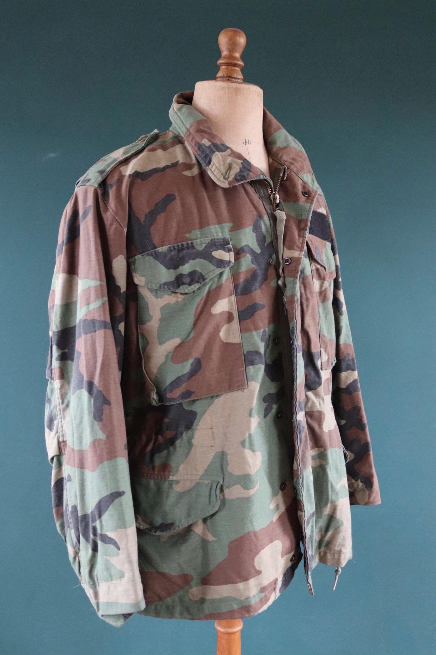 Vintage 1980s US army camouflage M-65 field jacket - 48" chest