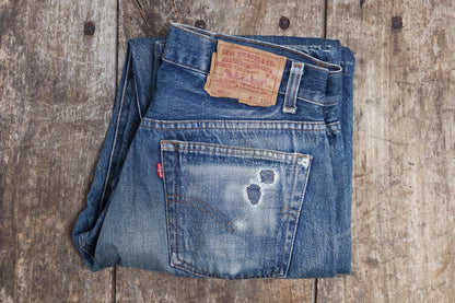 Vintage 1980s Levis 501 denim jeans - made in USA - small e red tab - Valencia St - 30” x 31”