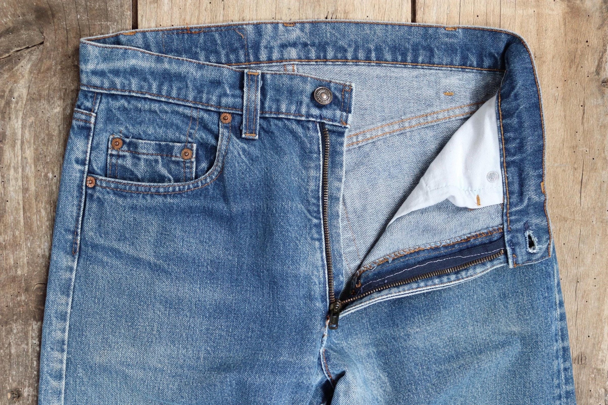 Vintage 1990s Levis 505 denim jeans - made in USA - small e red tab - 30” x 31”