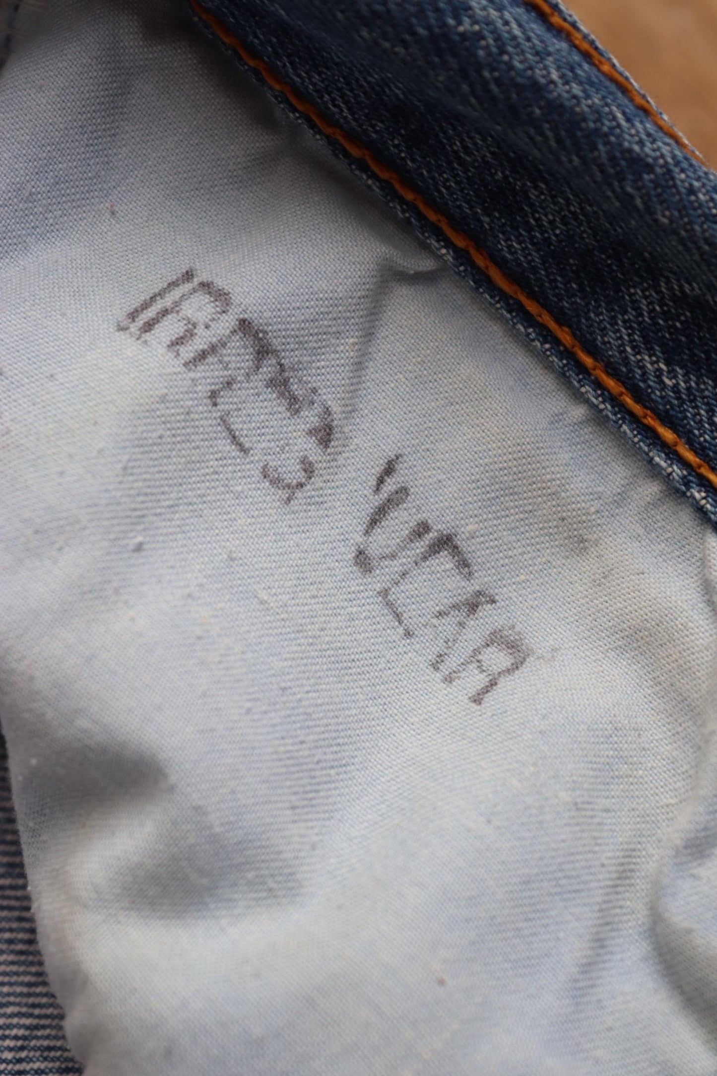 Vintage 1990s Levis 501 denim jeans - made in UK - small e red tab - 32” x 32”