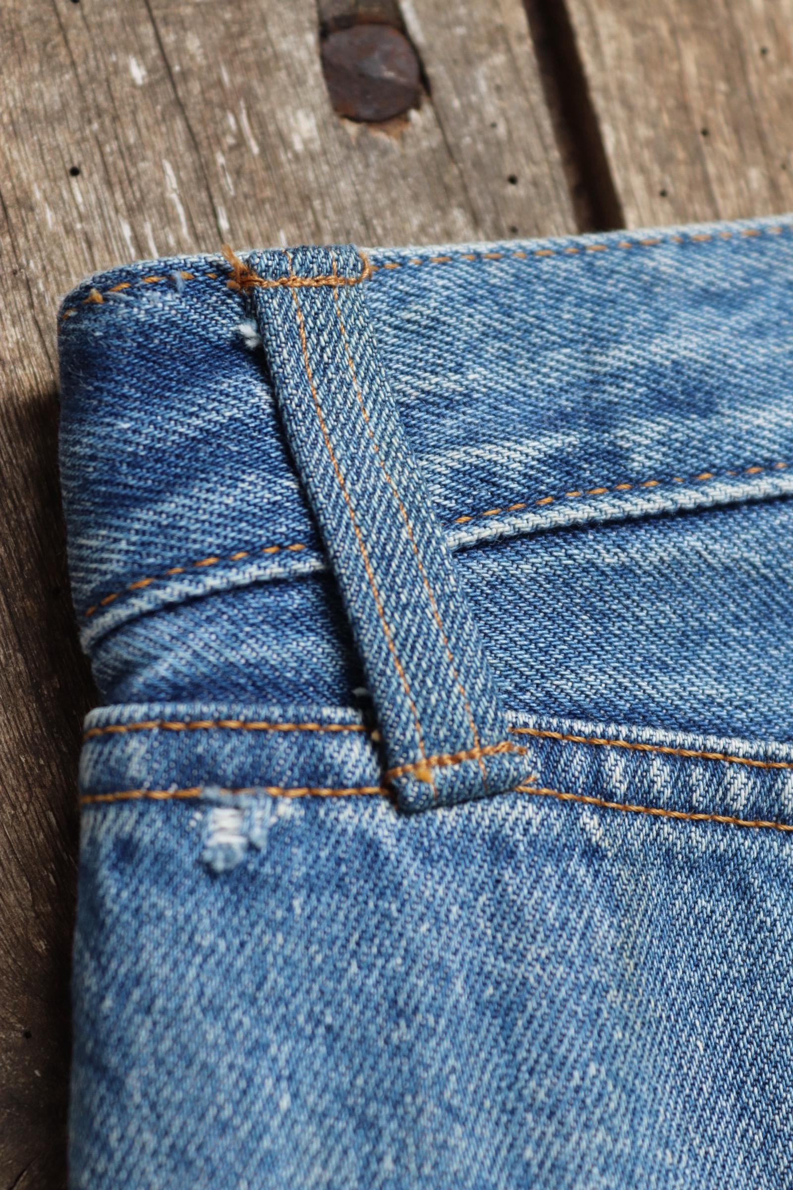 Vintage 1990s Levis 501 denim jeans - made in UK - small e red tab - 32” x 32”