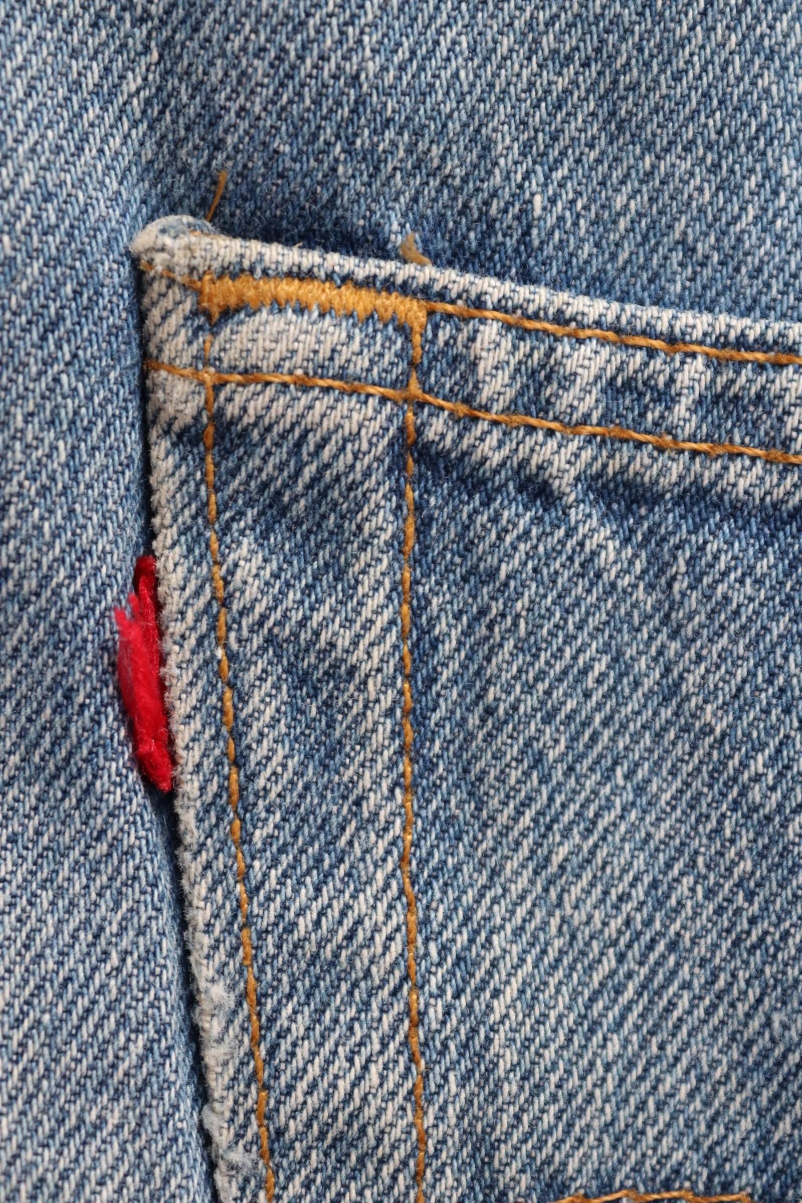 Vintage 1990s Levis 501 denim jeans - made in UK - small e red tab - 32” x 32”
