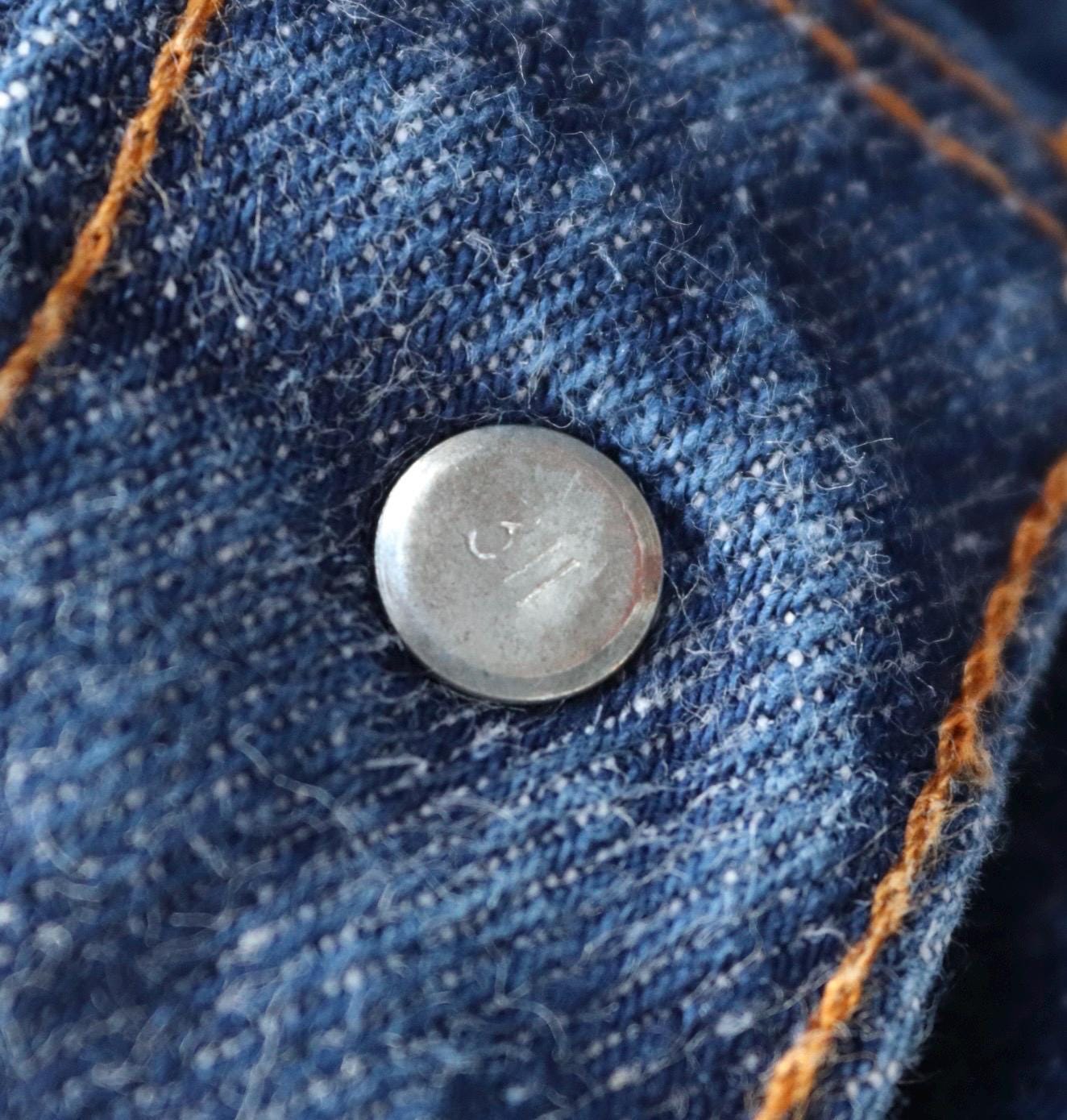 Vintage 1980s Levis 501 denim jeans - made in UK - small e red tab - 28” x 33”