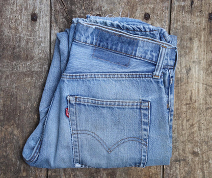 Vintage 1980s Levis 505 denim jeans - made in USA - small e red tab - 30” x 31”