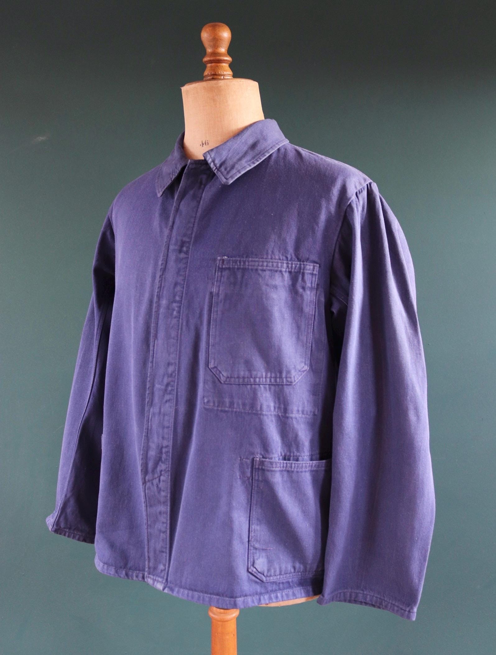 Vintage French workwear jacket - chore coat - 1960s blue cotton twill - 46” chest - bleu de travail