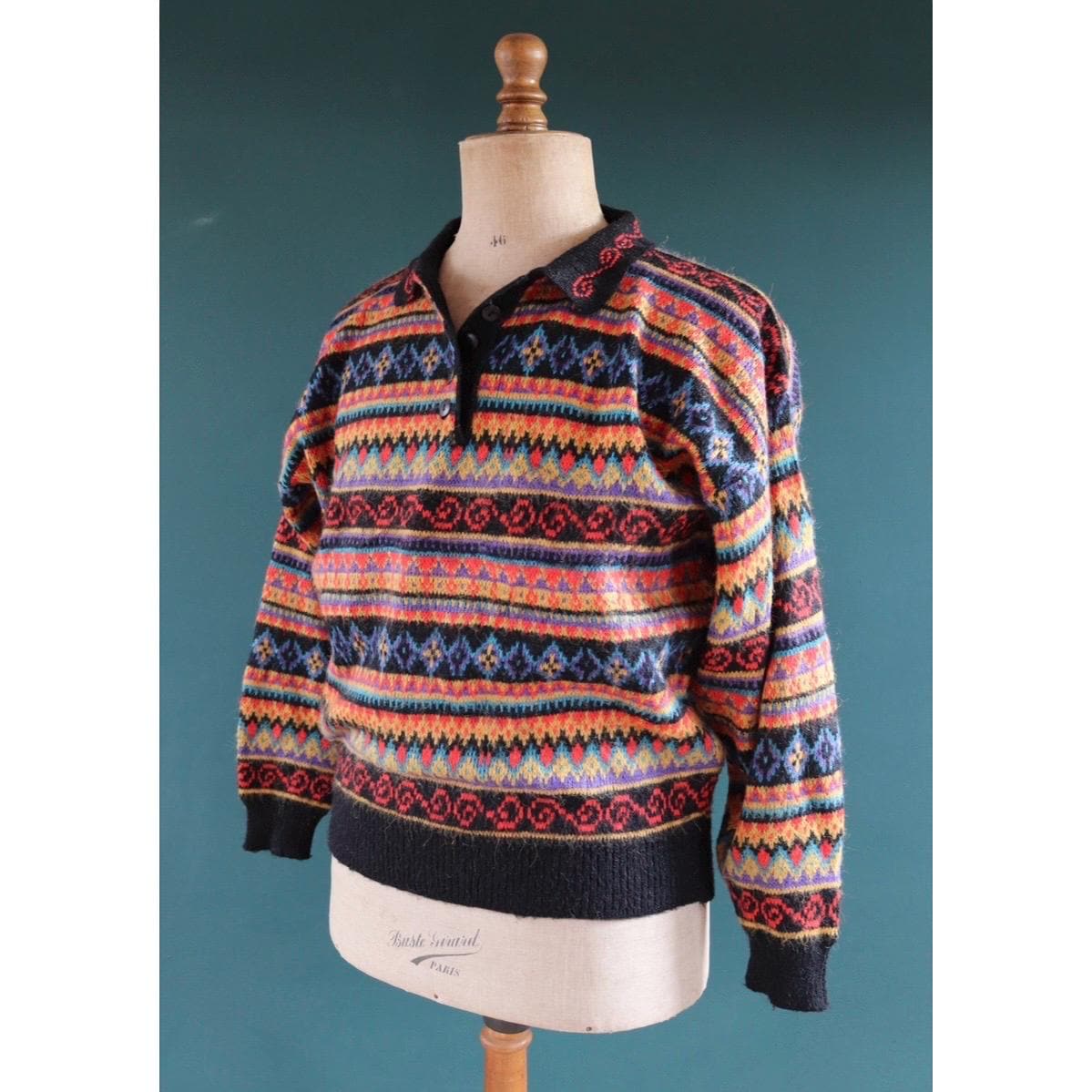 Vintage 1980s knitted jumper - crazy pattern sweater - 44” chest