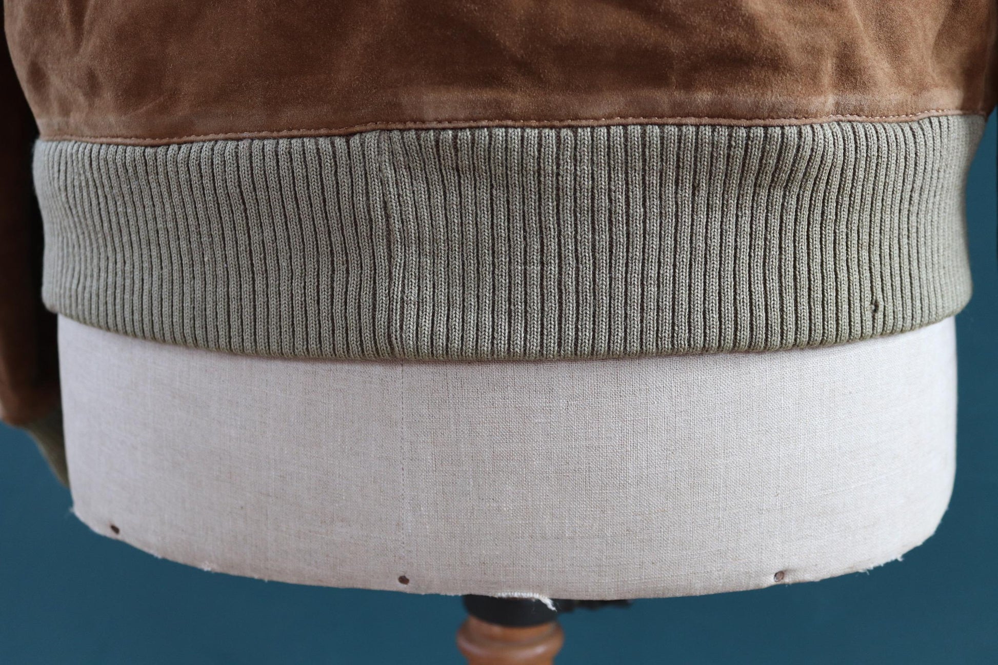 Vintage 1960s buckskin suede jacket - 46” chest