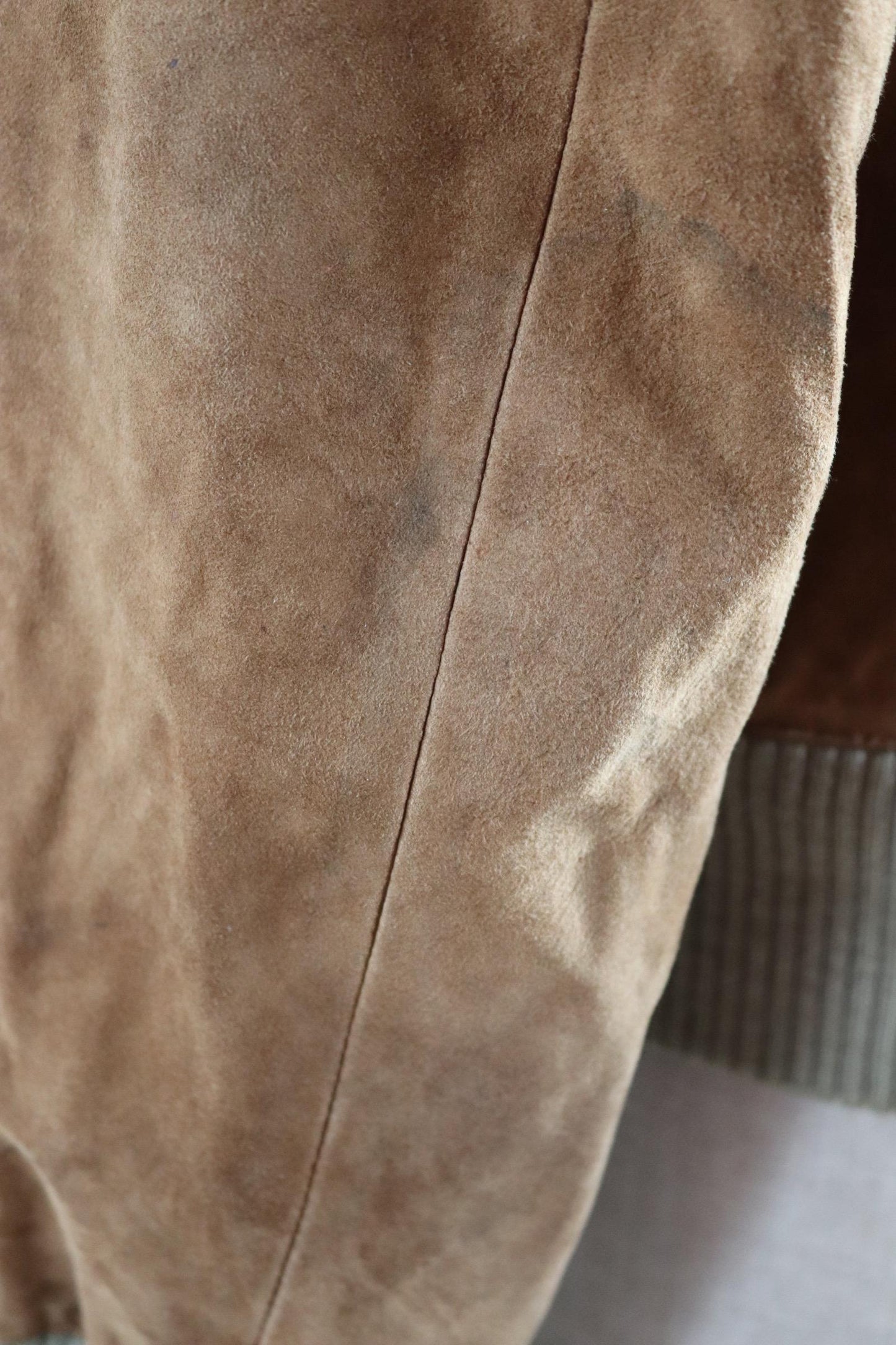 Vintage 1960s buckskin suede jacket - 46” chest