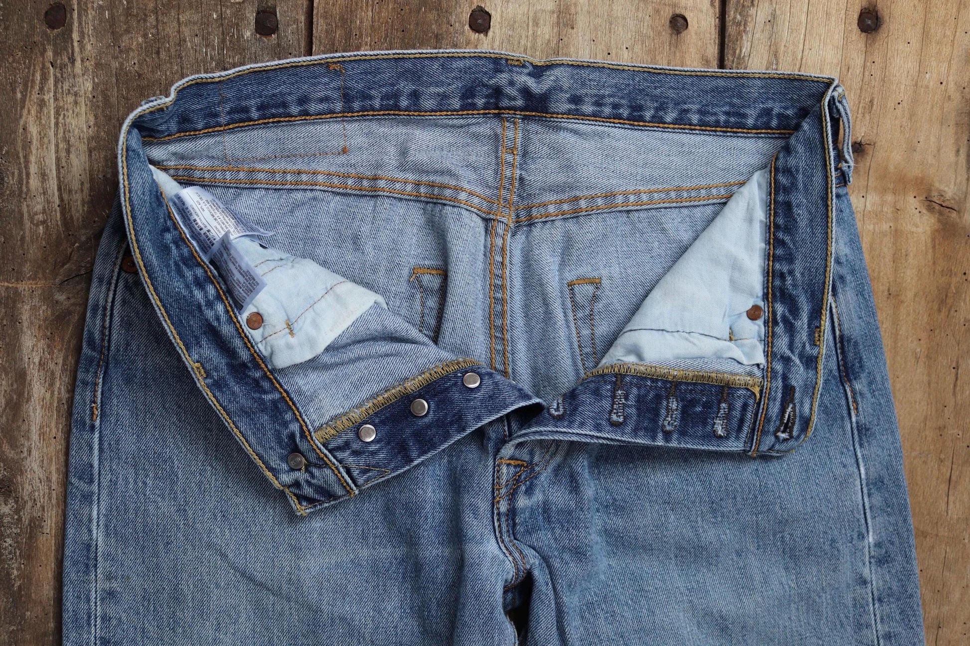 Vintage Levis 501 jeans - blue denim workwear - 33" x 33"