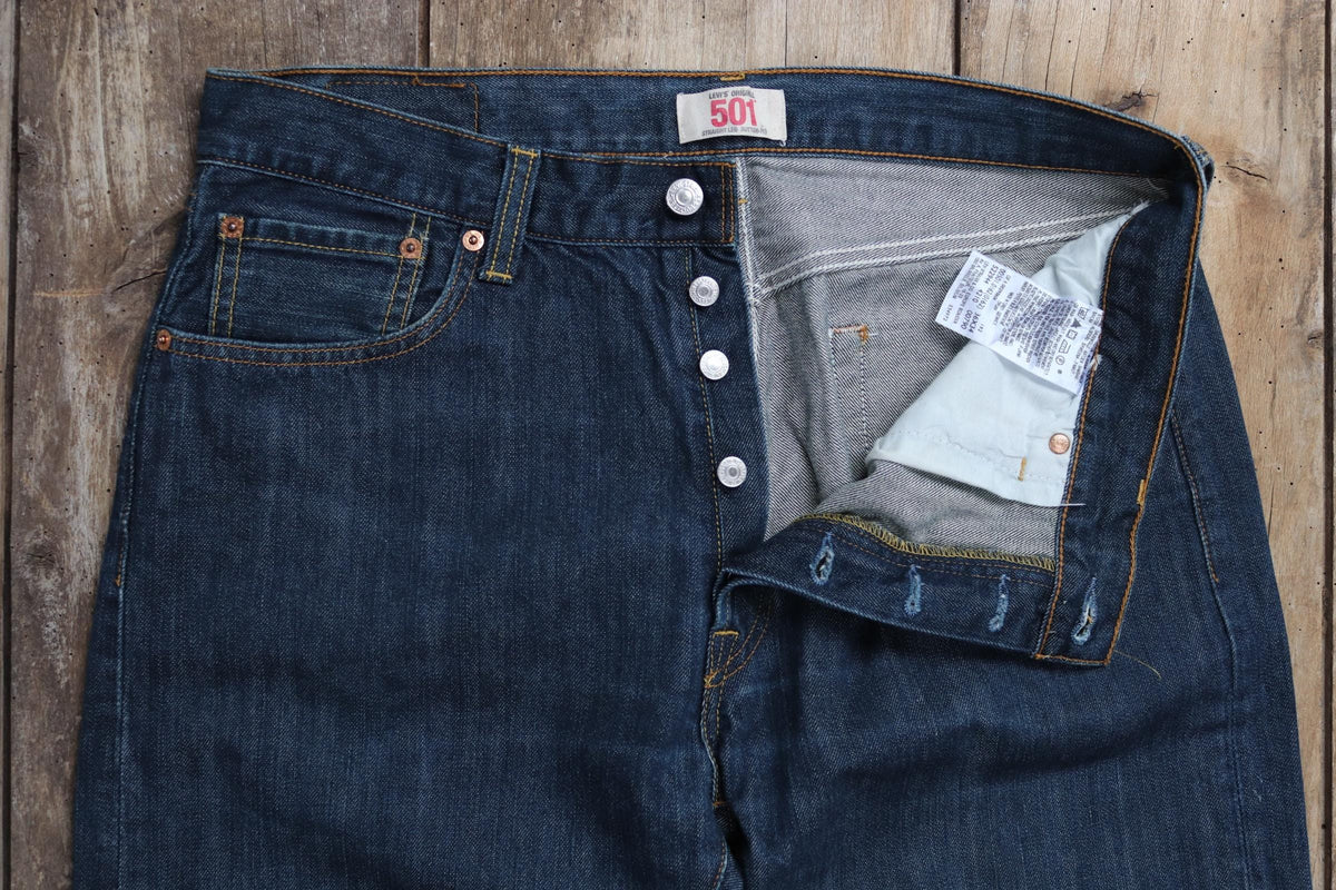 Vintage Levis 501 jeans - blue denim workwear - 35" x 34"
