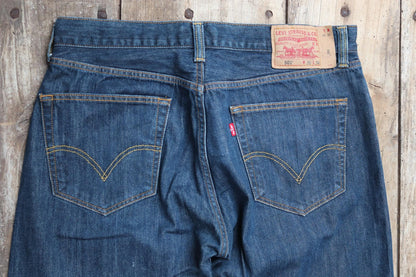 Vintage Levis 501 jeans - blue denim workwear - 35" x 34"