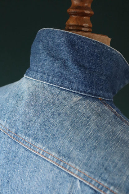 Vintage 1970s Levis denim jacket - whisker fades - 43” chest