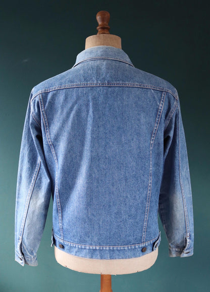 Vintage 1970s Levis denim jacket - whisker fades - 43” chest