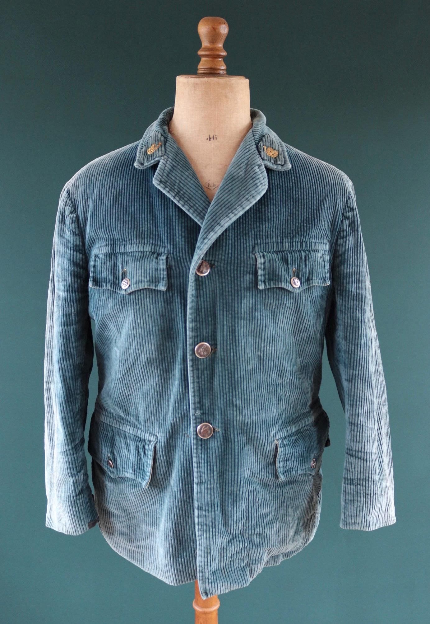 Vintage French workwear jacket - green corduroy - gamekeeper chore coat - 42” chest