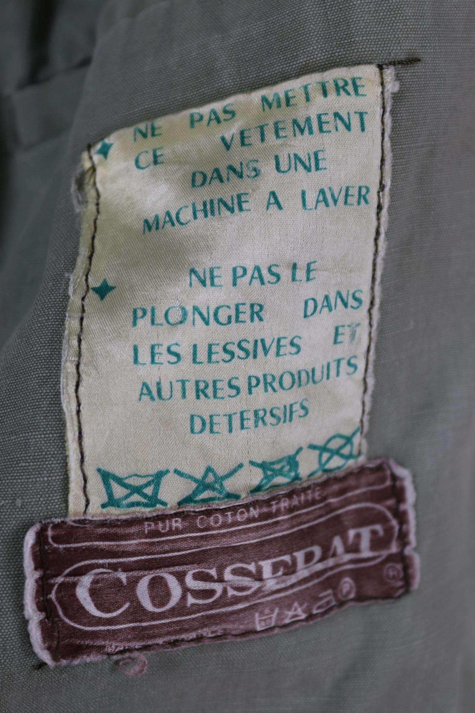 Vintage French workwear jacket - green corduroy - gamekeeper chore coat - 42” chest