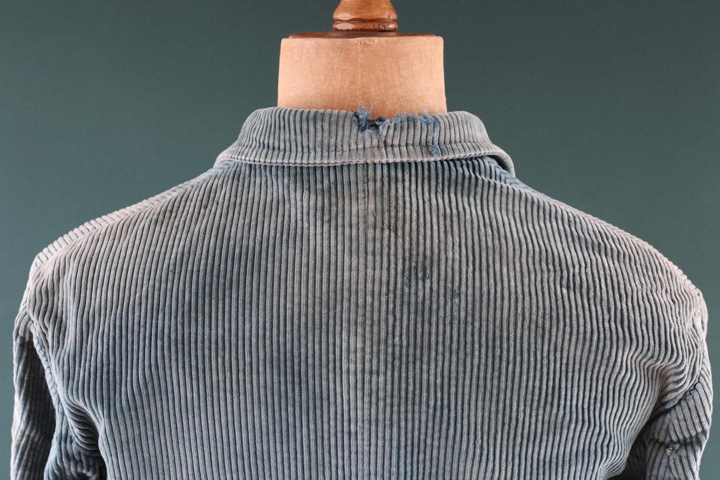 Vintage French workwear jacket - green corduroy - gamekeeper chore coat - 42” chest