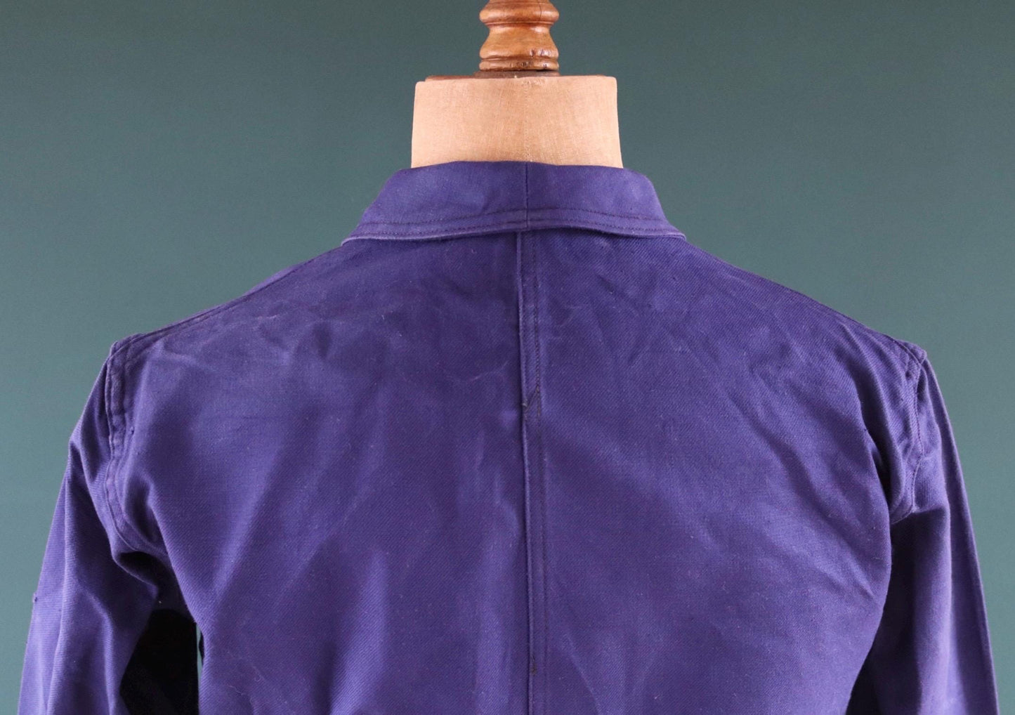 Vintage French workwear jacket - cotton twill chore coat - 43” chest