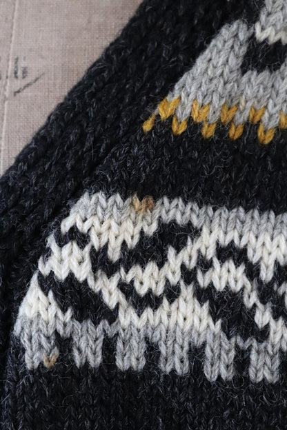 Vintage 1970s Norwegian hand knitted wool cardigan - Scandi sweater - 40" chest