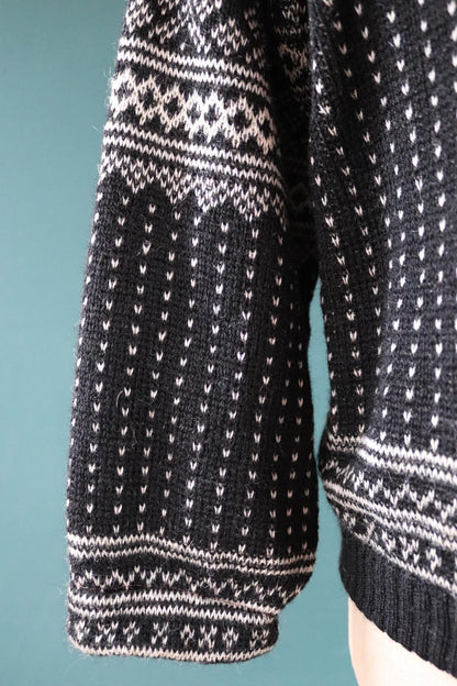 Vintage 1970s Norwegian knitted wool cardigan - Scandi sweater - 46" chest