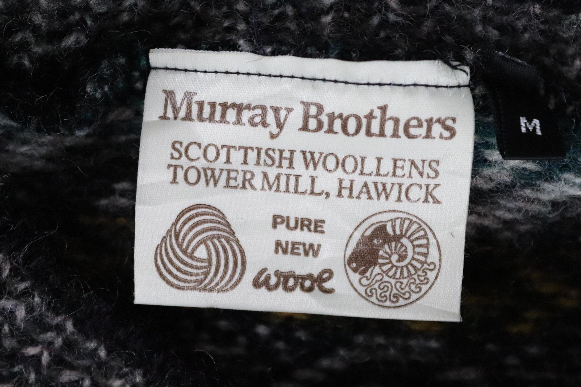 Vintage 1980s Scottish knitted wool jumper - traditional knitwear - 40” chest