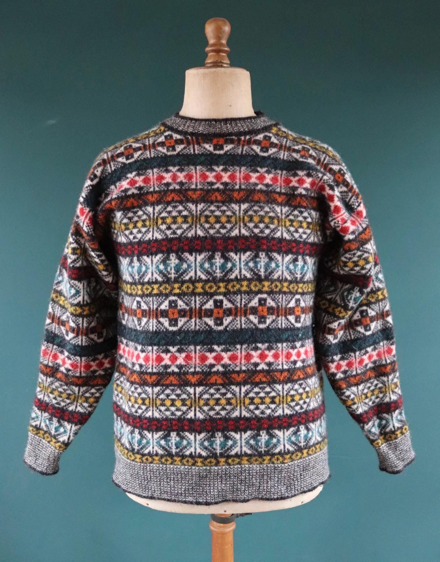 Vintage 1980s Scottish knitted wool jumper - traditional knitwear - 40” chest