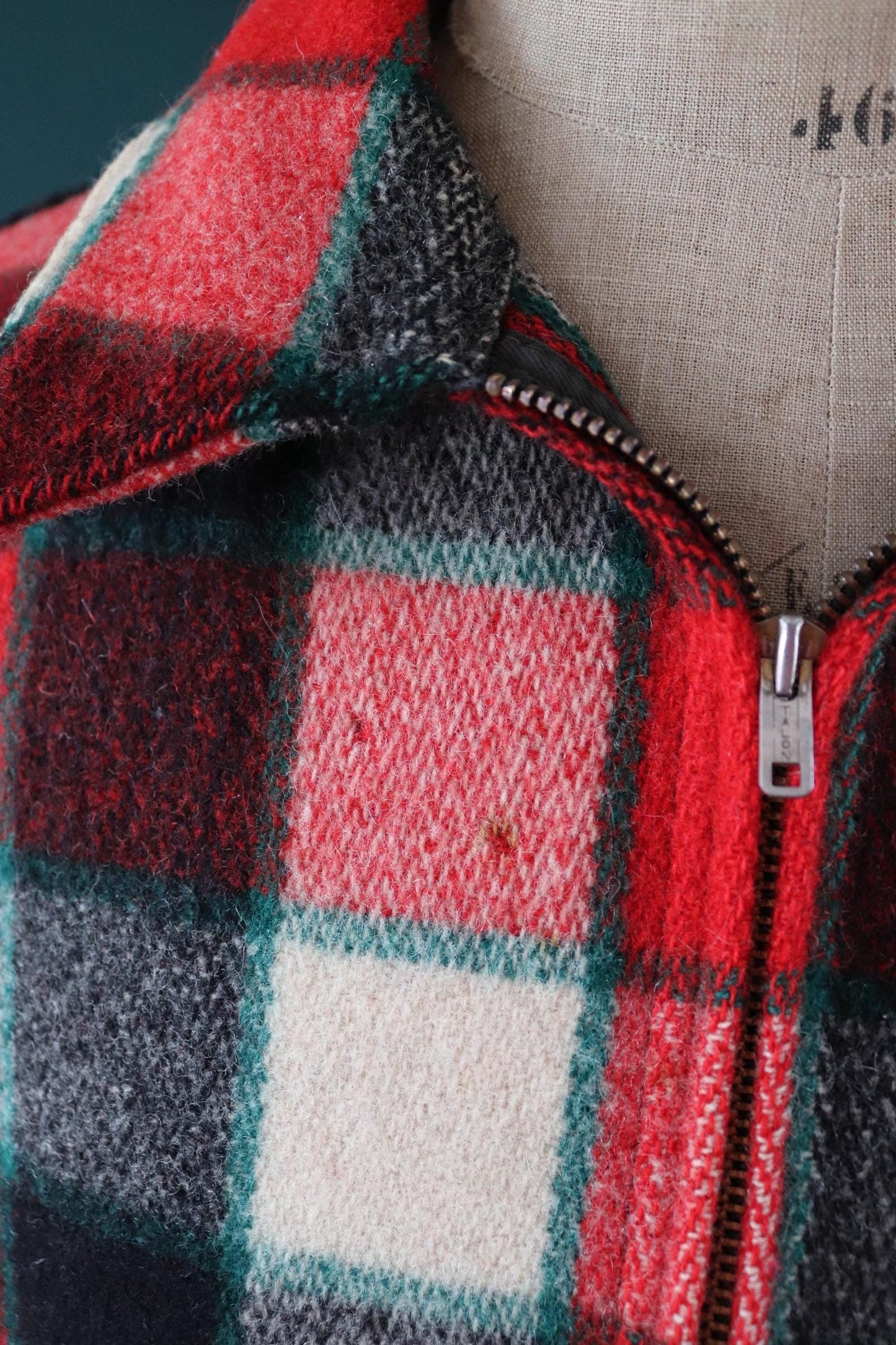 Vintage 1950s Woolrich wool plaid workwear jacket - 48” chest